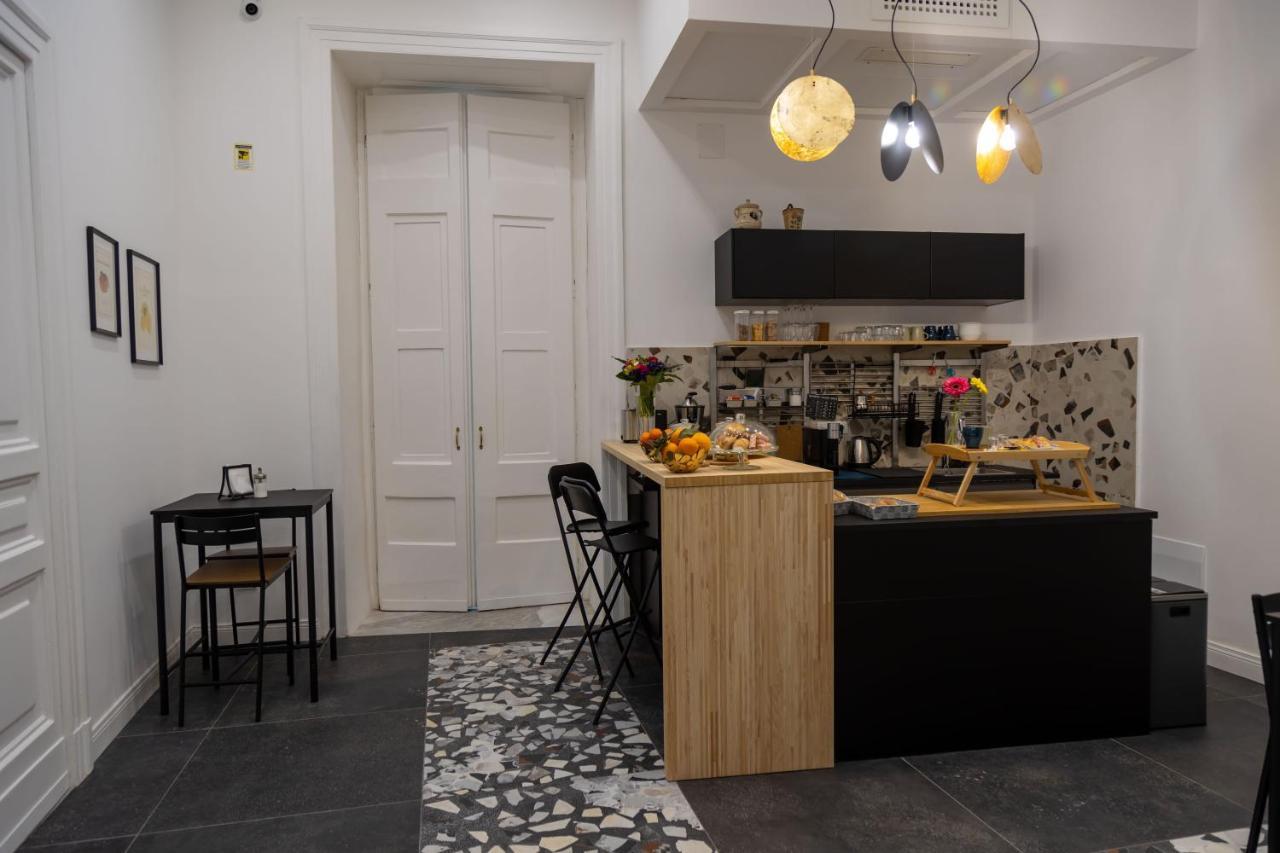 Bed and Breakfast 1811 Residenza Storica Napoli Esterno foto
